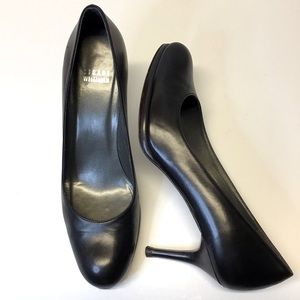 Stuart Weitzman Black Leather Pump 9